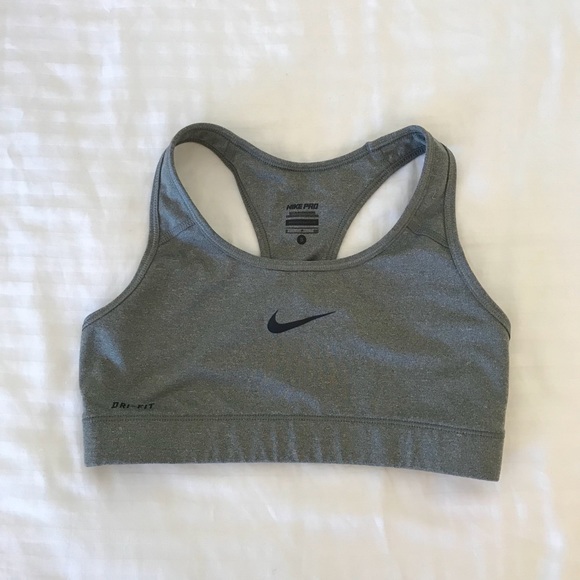 Nike Sports Bra - Picture 1 of 3